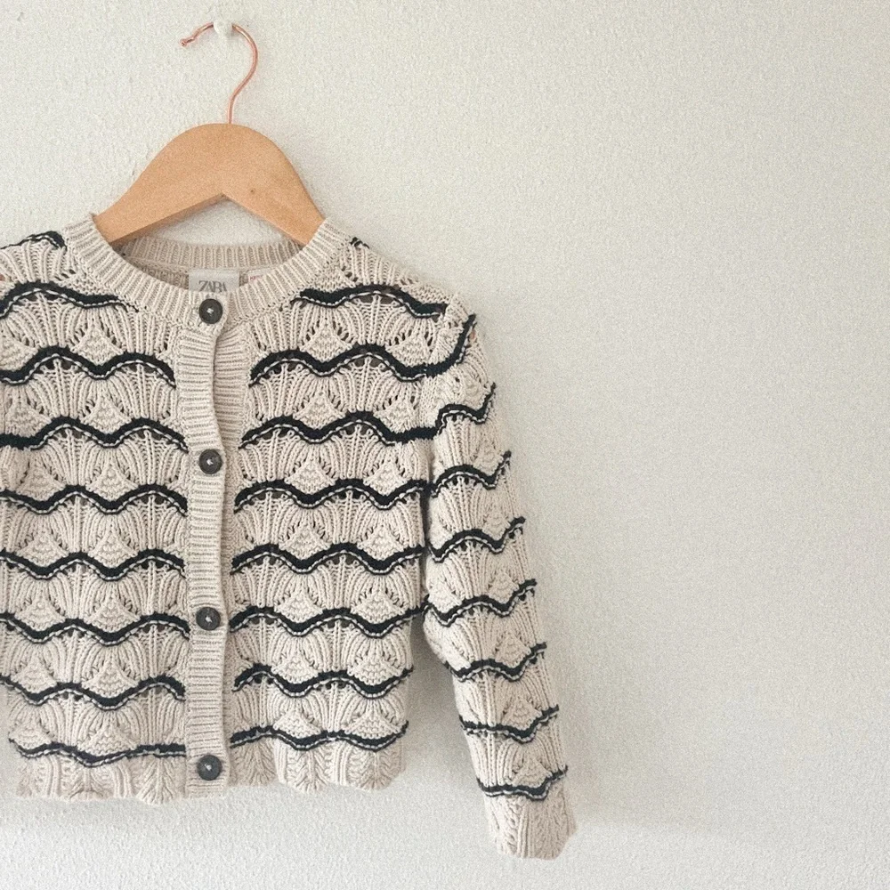 Zara Kids Beige and Black Patterned Sweater